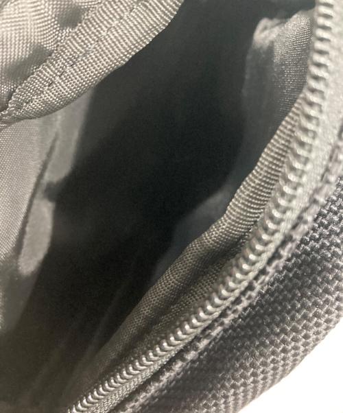 EASTPAK（イーストパック）EASTPAK (イーストパック) WHITE MOUNTAINEERING (ホワイトマウンテ二アニング) ベストバッグ ブラックの古着・服飾アイテム