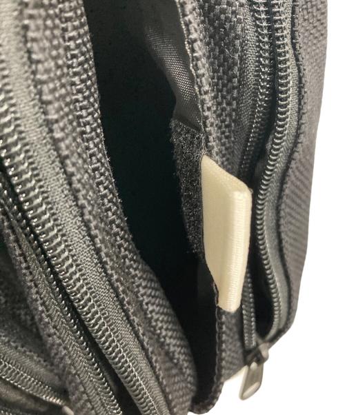 EASTPAK（イーストパック）EASTPAK (イーストパック) WHITE MOUNTAINEERING (ホワイトマウンテ二アニング) ベストバッグ ブラックの古着・服飾アイテム