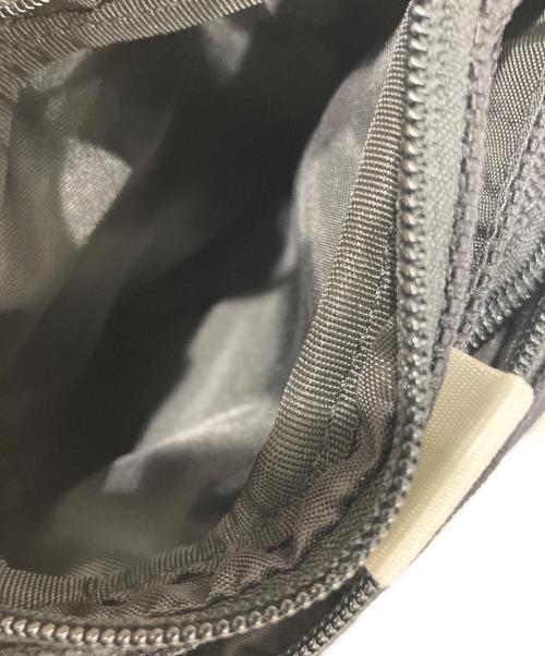 EASTPAK（イーストパック）EASTPAK (イーストパック) WHITE MOUNTAINEERING (ホワイトマウンテ二アニング) ベストバッグ ブラックの古着・服飾アイテム