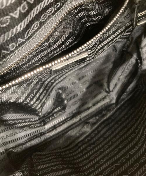 PRADA（プラダ）PRADA (プラダ) トライアングルロゴキルティングチェーンショルダーバッグの古着・服飾アイテム