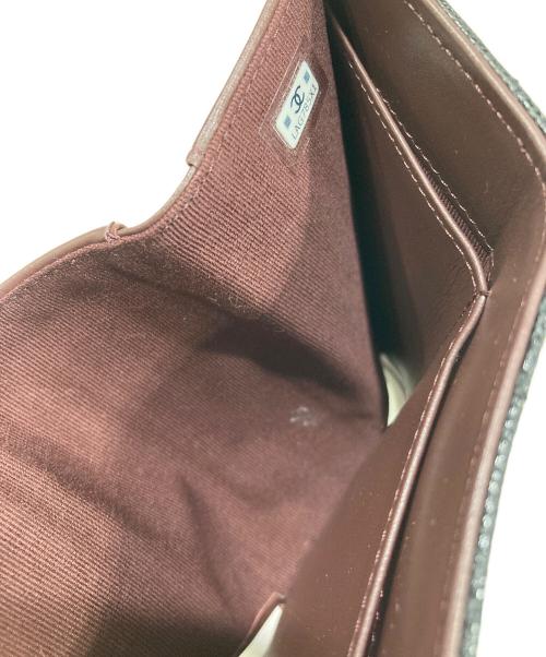 CHANEL（シャネル）CHANEL (シャネル) キャビアスキンフラップ3つ折り財布 ブラックの古着・服飾アイテム