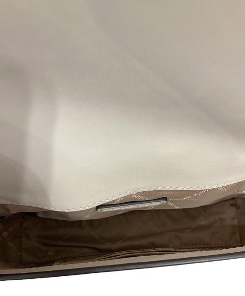 MICHAEL KORS（マイケル・コース）MICHAEL KORS (マイケル・コース) カードケース付ショルダーバッグ ベージュの古着・服飾アイテム