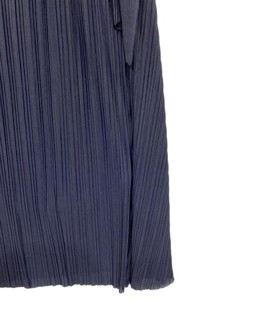 anuans（アニュアンス）anuans (アニュアンス) ランダムプリーツシアーロングワンピース ネイビー サイズ:Sの古着・服飾アイテム
