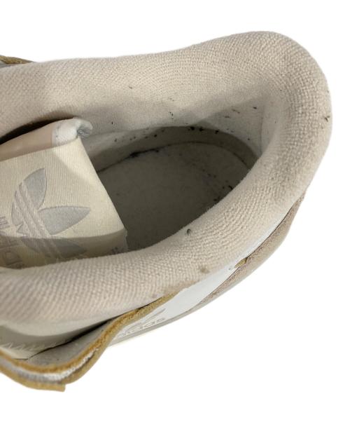 adidas（アディダス）adidas (アディダス) FORUM 84 LOW ベージュ サイズ:US9の古着・服飾アイテム