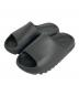 adidas（アディダス）の古着「YEEZY SLIDE ONYX」｜ブラック