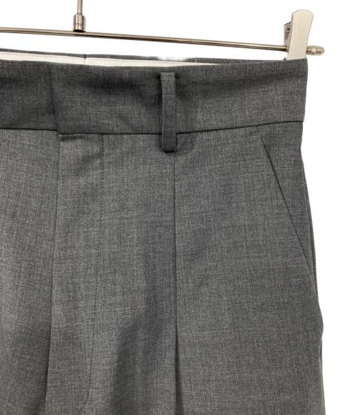 yo BIOTOP（ヨー ビオトープ）yo BIOTOP (ヨー ビオトープ) High waist slacks/ハイウエストスラックス グレーの古着・服飾アイテム