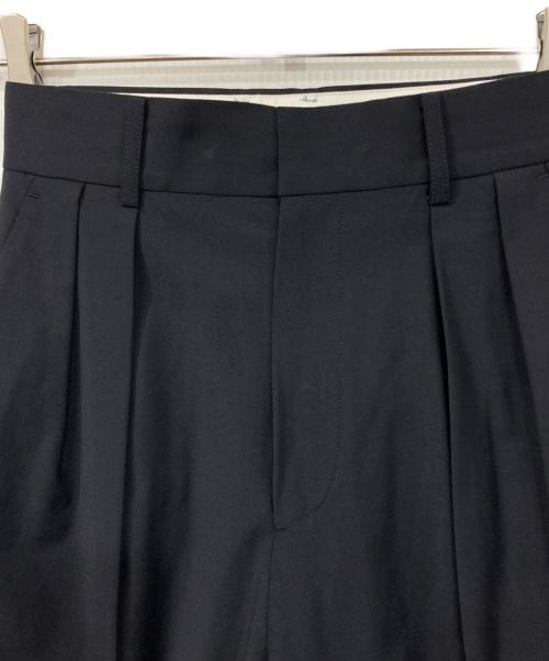 NEAU（ニュー）NEAU (ニュー) Tuck wide trousers/タックワイドトラウザーズ ネイビー サイズ:00 未使用品の古着・服飾アイテム