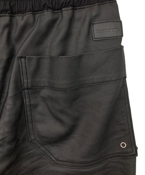 DANKE SCHON（ダンケ シェーン）Danke schon (ダンケ シェーン) COATING FLARE CARGO PANTS ブラック サイズ:28の古着・服飾アイテム
