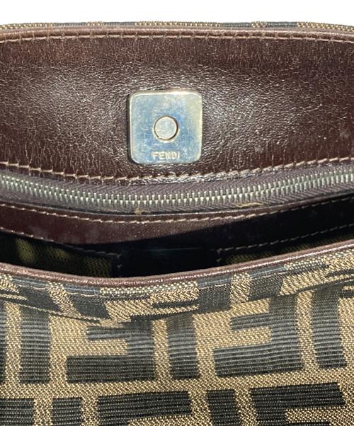 FENDI（フェンディ）FENDI (フェンディ) ズッカ柄ワンショルダーバッグ ブラウンの古着・服飾アイテム