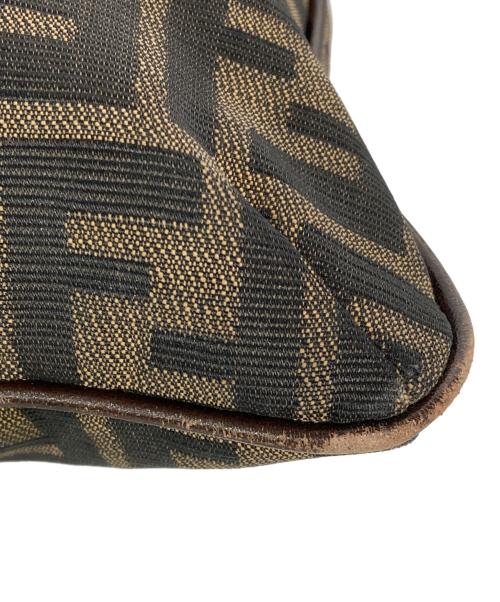 FENDI（フェンディ）FENDI (フェンディ) ズッカ柄ワンショルダーバッグ ブラウンの古着・服飾アイテム
