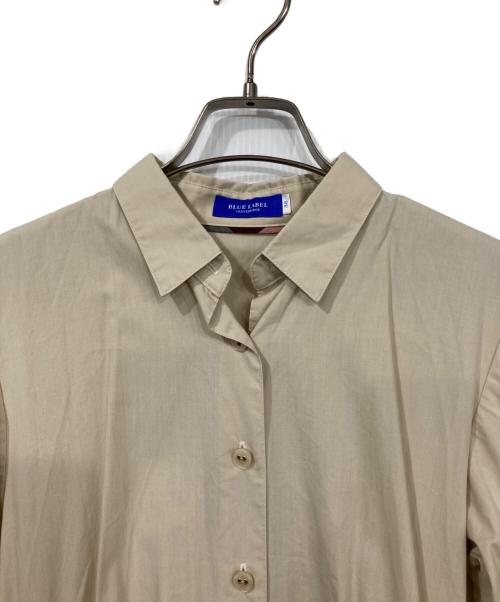 BLUE LABEL CRESTBRIDGE（ブルーレーベルクレストブリッジ）BLUE LABEL CRESTBRIDGE (ブルーレーベルクレストブリッジ) レース切替シャツワンピース ベージュ サイズ:38の古着・服飾アイテム