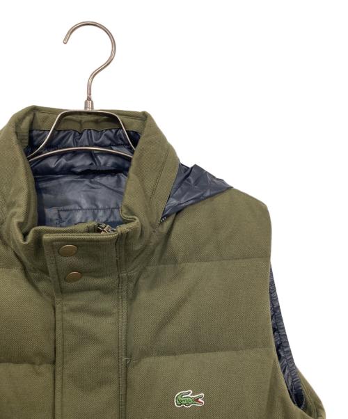 LACOSTE（ラコステ）LACOSTE (ラコステ) ダウンベスト カーキ サイズ:50の古着・服飾アイテム