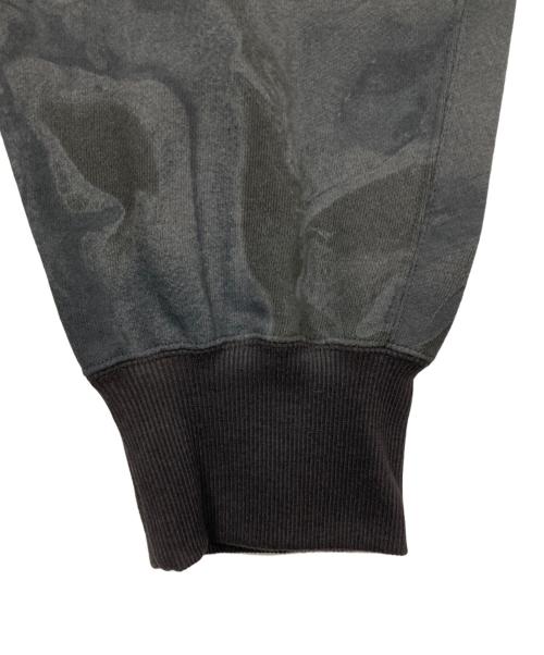 Vivienne Westwood man（ヴィヴィアン ウェストウッド マン）Vivienne Westwood man (ヴィヴィアン ウェストウッド マン) 総柄スウェットパンツ グレー サイズ:46 未使用品の古着・服飾アイテム