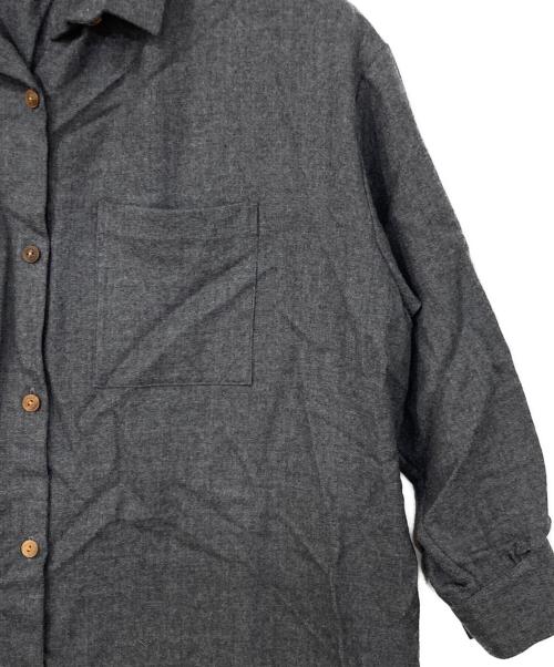 atelier naruse（アトリエナルセ）atelier naruse (アトリエナルセ) wool saxony long shirt グレー サイズ:Fの古着・服飾アイテム