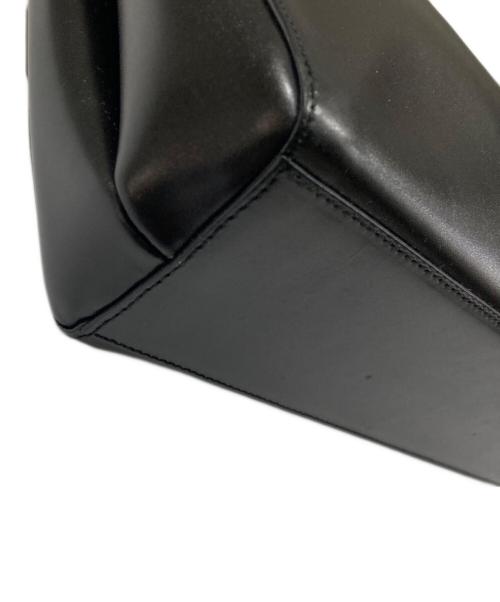 PRADA（プラダ）PRADA (プラダ) ハンドバッグ ブラックの古着・服飾アイテム