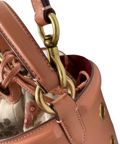COACH（コーチ）COACH (コーチ) バケツショルダーバッグ ピンクの古着・服飾アイテム