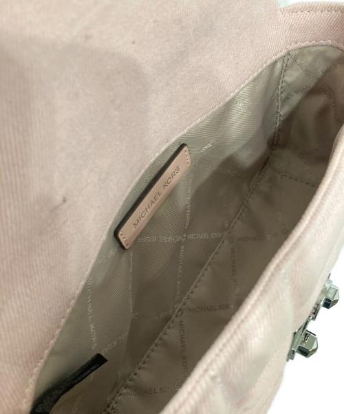 MICHAEL KORS（マイケル・コース）MICHAEL KORS (マイケル・コース) Tribeca Small Quilted Denim Shoulder Bag ピンクの古着・服飾アイテム