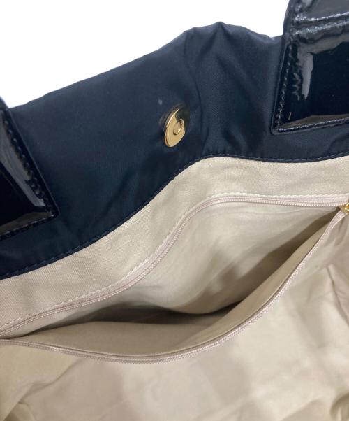 TORY BURCH（トリーバーチ）TORY BURCH (トリーバーチ) ロゴパテントトートバッグ ブラックの古着・服飾アイテム