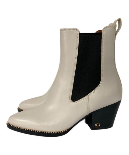 COACH（コーチ）COACH (コーチ) ピアス ブーティ ホワイト サイズ:US 8の古着・服飾アイテム