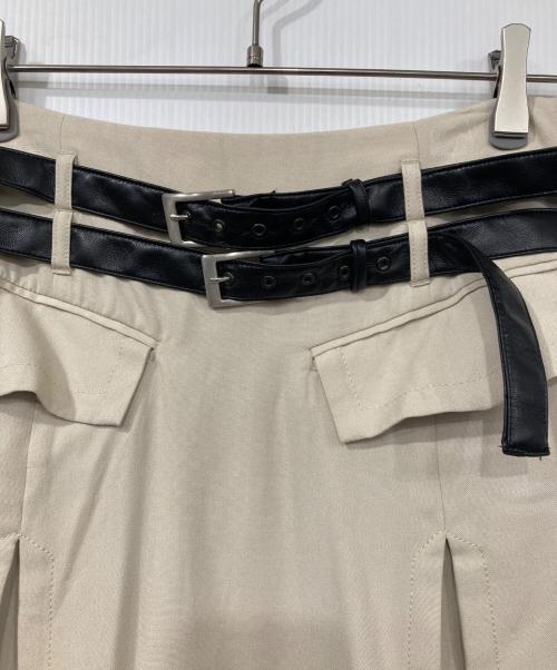UNITED TOKYO（ユナイテッドトーキョー）UNITED TOKYO (ユナイテッドトーキョー) Double Belted Inverted Pleats Skirt ホワイト サイズ:1の古着・服飾アイテム