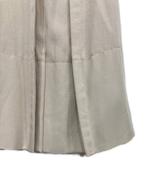 UNITED TOKYO（ユナイテッドトーキョー）UNITED TOKYO (ユナイテッドトーキョー) Double Belted Inverted Pleats Skirt ホワイト サイズ:1の古着・服飾アイテム