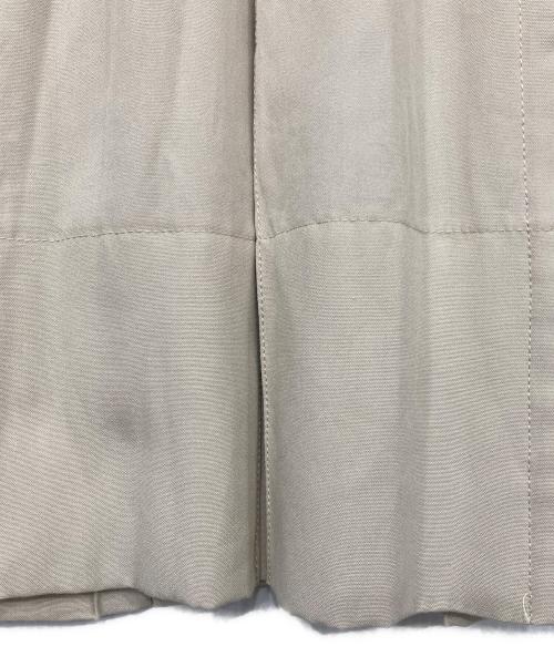 UNITED TOKYO（ユナイテッドトーキョー）UNITED TOKYO (ユナイテッドトーキョー) Double Belted Inverted Pleats Skirt ホワイト サイズ:1の古着・服飾アイテム