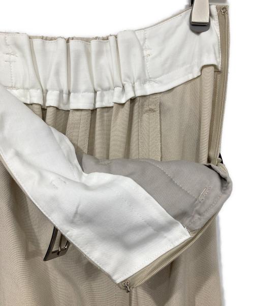 UNITED TOKYO（ユナイテッドトーキョー）UNITED TOKYO (ユナイテッドトーキョー) Double Belted Inverted Pleats Skirt ホワイト サイズ:1の古着・服飾アイテム