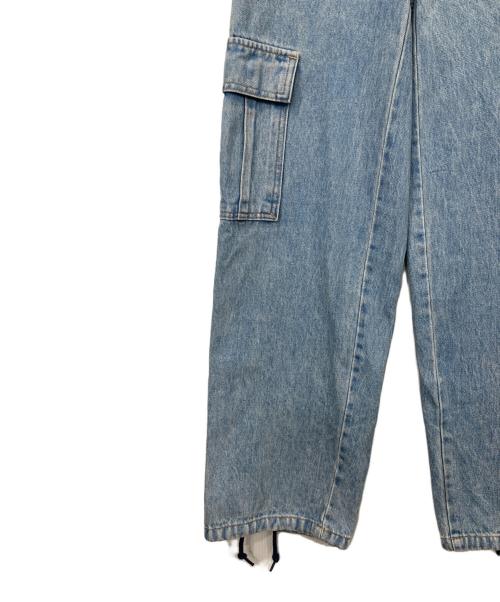 LEVI'S（リーバイス）LEVI'S (リーバイス) デニムカーゴパンツ インディゴ サイズ:W24の古着・服飾アイテム