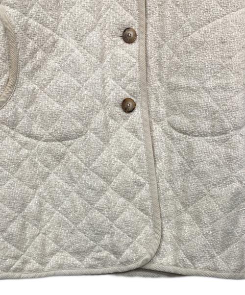 LAVENHAM（ラベンハム）LAVENHAM (ラベンハム) BRUNDONキルティングコート アイボリー サイズ:38の古着・服飾アイテム