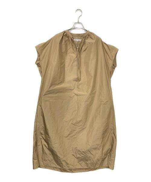 23区（ニジュウサンク）23区 (ニジュウサンク) ブライトメモリー ワンピース ベージュ サイズ:38の古着・服飾アイテム