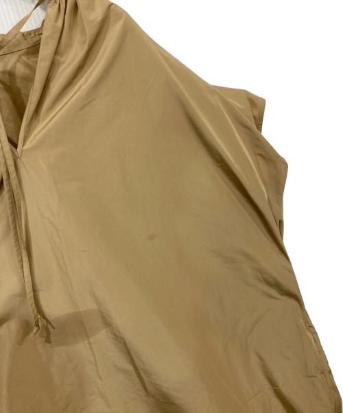 23区（ニジュウサンク）23区 (ニジュウサンク) ブライトメモリー ワンピース ベージュ サイズ:38の古着・服飾アイテム