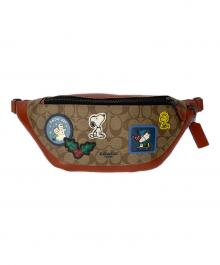 COACH×PEANUTS（コーチ×ピーナッツ）の古着「コラボワッペンウエストバッグ」｜ブラウン