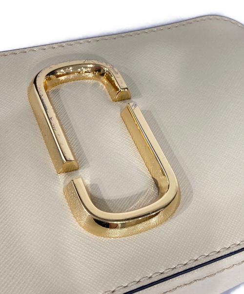 MARC JACOBS（マークジェイコブス）MARC JACOBS (マークジェイコブス) SNAPSHOT CROSSBODY BAG ベージュ×ブラックの古着・服飾アイテム