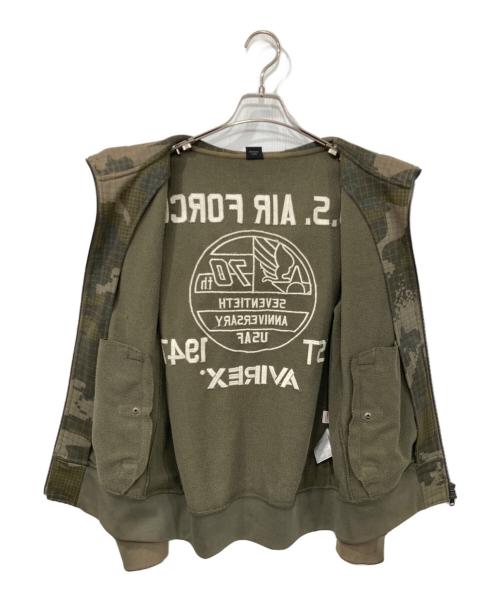 AVIREX（アヴィレックス）AVIREX (アヴィレックス) カモフラジップパーカー カーキ サイズ:Mの古着・服飾アイテム