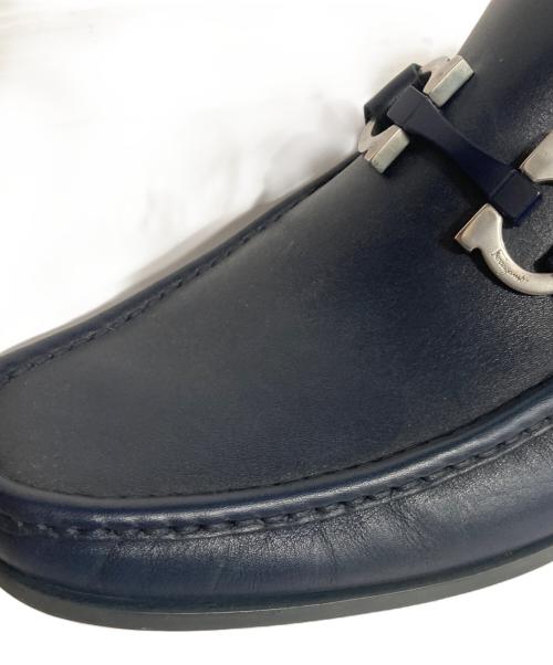 Salvatore Ferragamo（サルヴァトーレ フェラガモ）Salvatore Ferragamo (サルヴァトーレ フェラガモ) ガンチーニモカシンシューズ ネイビー サイズ:7 1/2の古着・服飾アイテム
