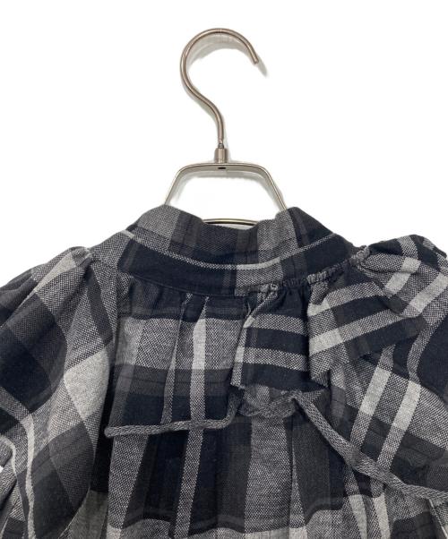Y's（ワイズ）Y's (ワイズ) フリルチェックシャツ グレー サイズ:2 未使用品の古着・服飾アイテム