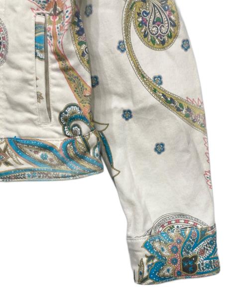 Desigual（デシグアル）Desigual (デシグアル) 総柄デニムジャケット ホワイト サイズ:38の古着・服飾アイテム