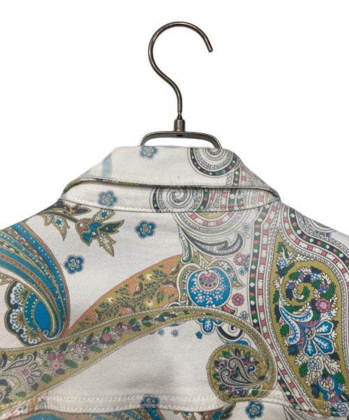 Desigual（デシグアル）Desigual (デシグアル) 総柄デニムジャケット ホワイト サイズ:38の古着・服飾アイテム