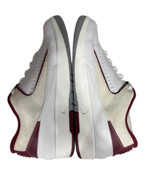 NIKE（ナイキ）NIKE (ナイキ) AIR JORDAN 2 RETRO LOW ホワイト×レッド サイズ:US7の古着・服飾アイテム