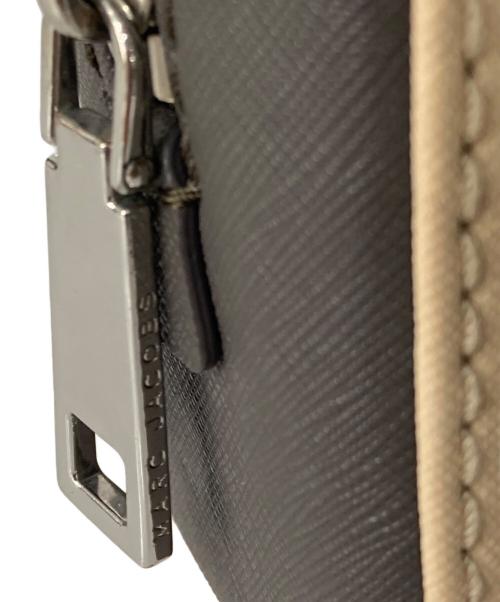MARC JACOBS（マークジェイコブス）MARC JACOBS (マークジェイコブス) Playback Leather Crossbody Ba ベージュの古着・服飾アイテム