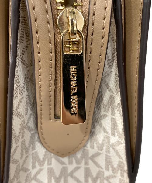 MICHAEL KORS（マイケル・コース）MICHAEL KORS (マイケル・コース) SHEILA センタージップ サッチェル スモール ベージュの古着・服飾アイテム