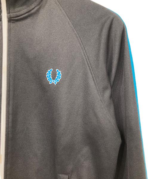 FRED PERRY（フレッドペリー）FRED PERRY (フレッドペリー) トラックジャケット ブラック サイズ:Sの古着・服飾アイテム