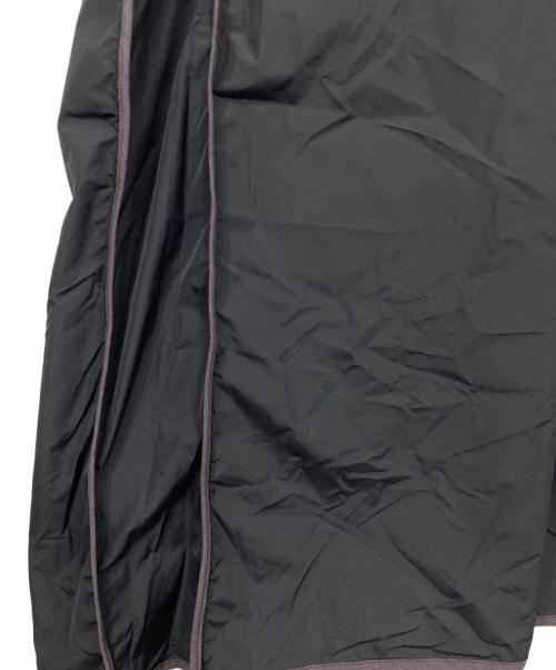 Vivienne Westwood（ヴィヴィアンウエストウッド）Vivienne Westwood (ヴィヴィアンウエストウッド) ナイロンクロップドパンツ ブラック サイズ:48の古着・服飾アイテム