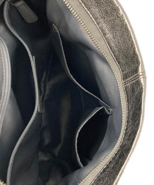 COACH（コーチ）COACH (コーチ) 2WAYバッグ メタリックシルバーの古着・服飾アイテム