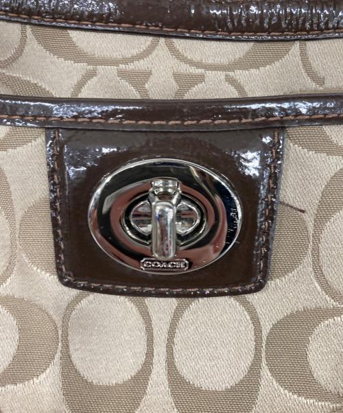 COACH（コーチ）COACH (コーチ) シグネチャーショルダーバッグ ベージュの古着・服飾アイテム
