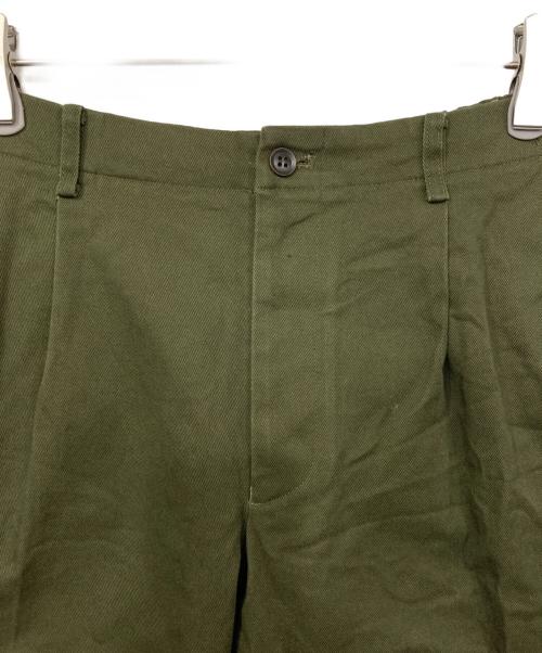 MORRIS&SONS（モリスアンドサンズ）MORRIS&SONS (モリスアンドサンズ) 1プリーツテーパードパンツ カーキ サイズ:1の古着・服飾アイテム