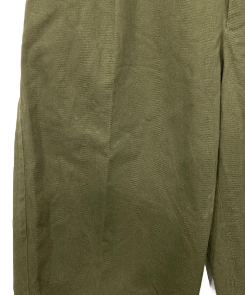 MORRIS&SONS（モリスアンドサンズ）MORRIS&SONS (モリスアンドサンズ) 1プリーツテーパードパンツ カーキ サイズ:1の古着・服飾アイテム
