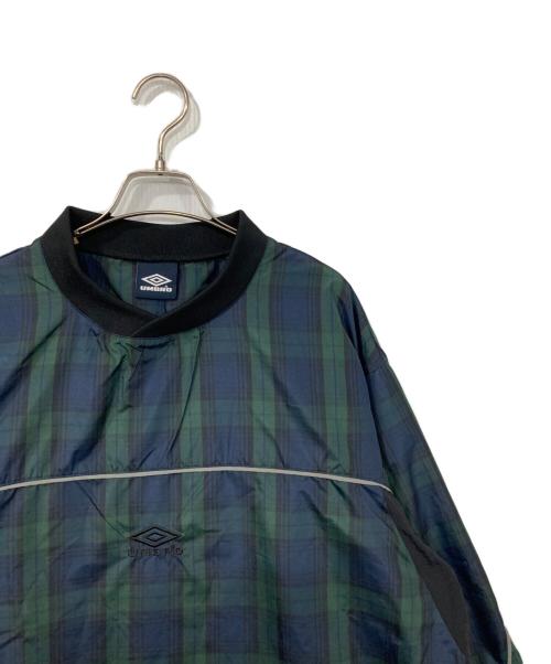 UMBRO（アンブロ）UMBRO (アンブロ) FREAK'S STORE (フリークスストア) New Nylon Pull Over グリーン×ネイビー サイズ:XLの古着・服飾アイテム
