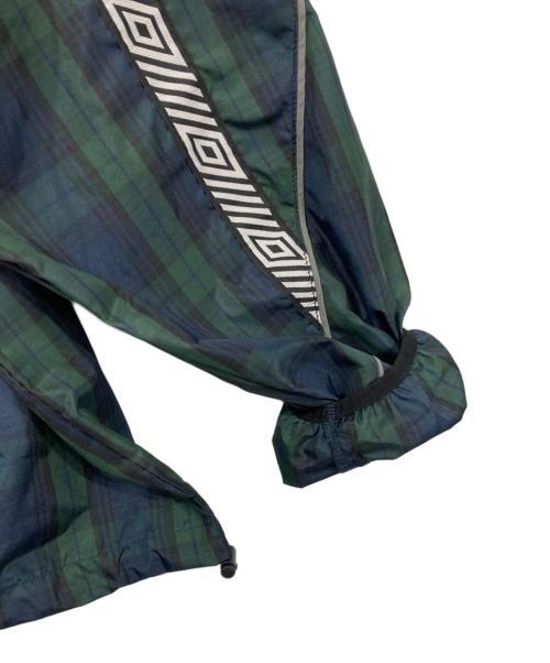 UMBRO（アンブロ）UMBRO (アンブロ) FREAK'S STORE (フリークスストア) New Nylon Pull Over グリーン×ネイビー サイズ:XLの古着・服飾アイテム