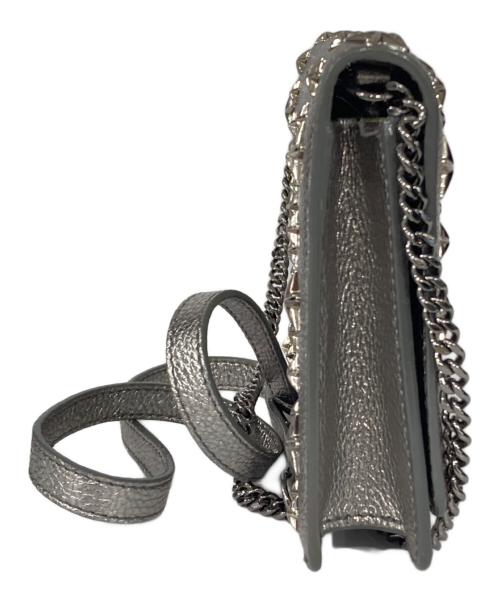 JIMMY CHOO（ジミーチュウ）JIMMY CHOO (ジミーチュウ) スタースタッズ付メタリックソフトグレイニーカーフレザー・ミニバッグ シルバーの古着・服飾アイテム